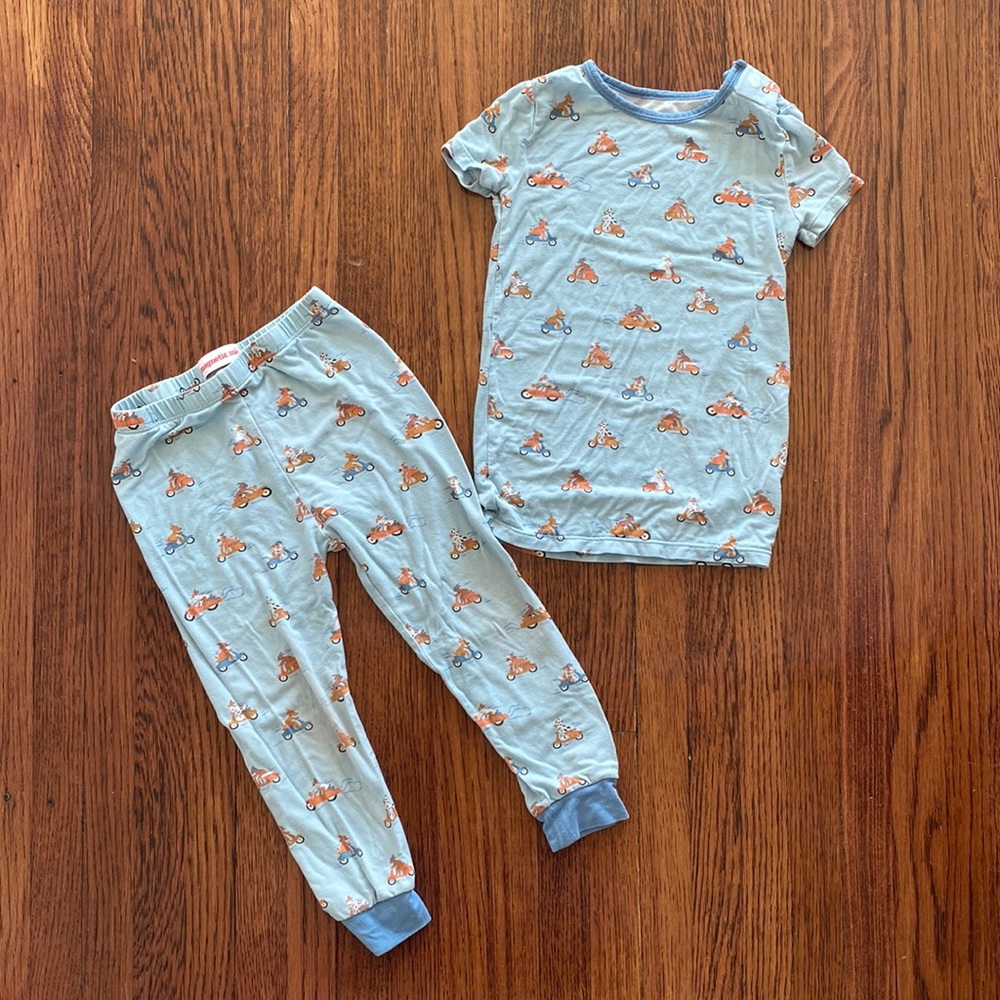 Magnetic Me short sleeve long pants pajama set, size 3T